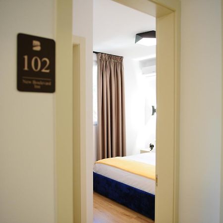 New Boulevard Inn Тирана Экстерьер фото