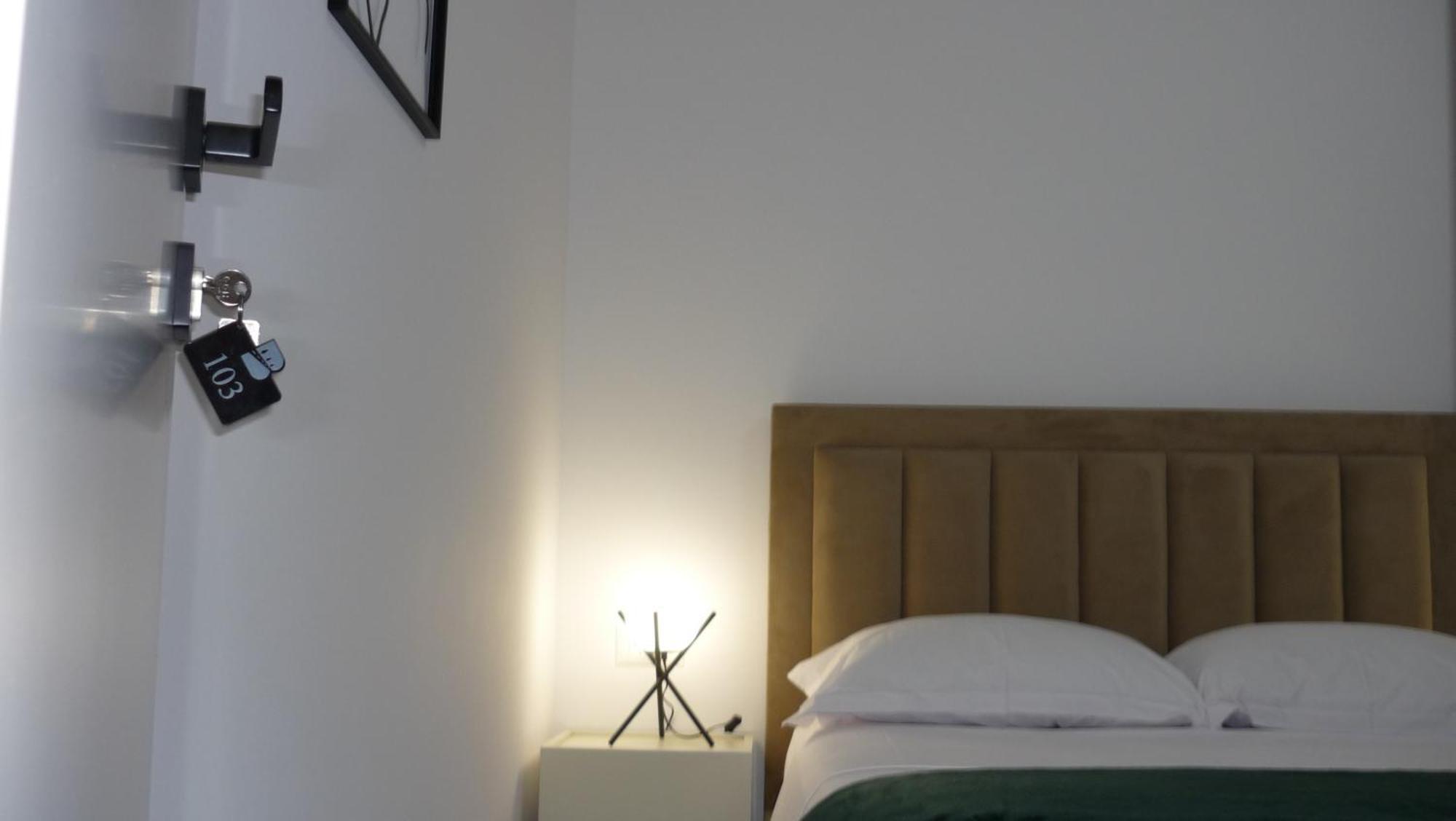 New Boulevard Inn Тирана Экстерьер фото