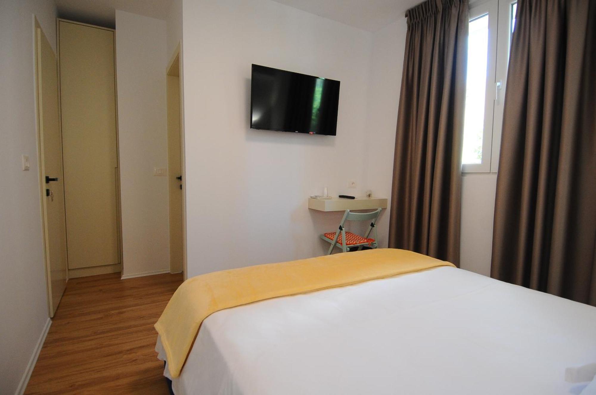 New Boulevard Inn Тирана Экстерьер фото