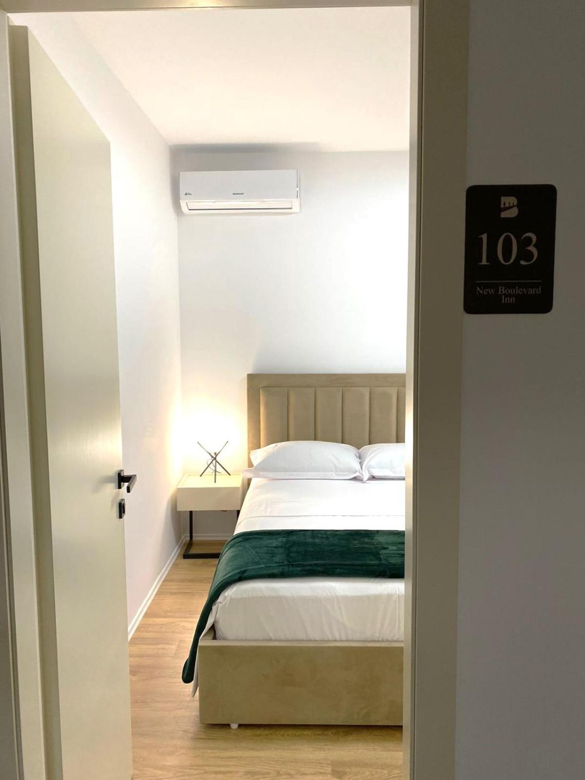 New Boulevard Inn Тирана Экстерьер фото